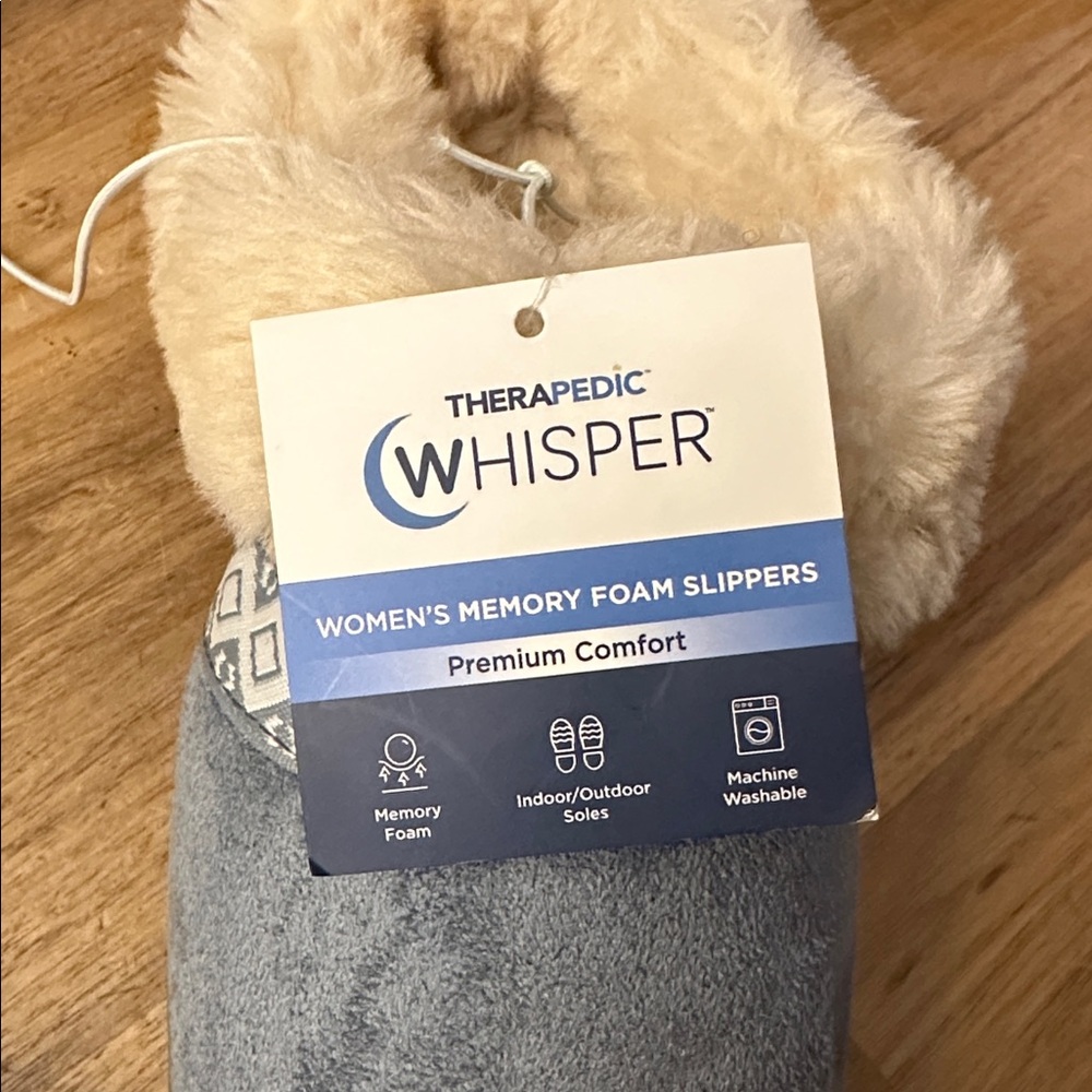 WHISPER SLIPPER & SOCKS bundle - Picture 7 of 9